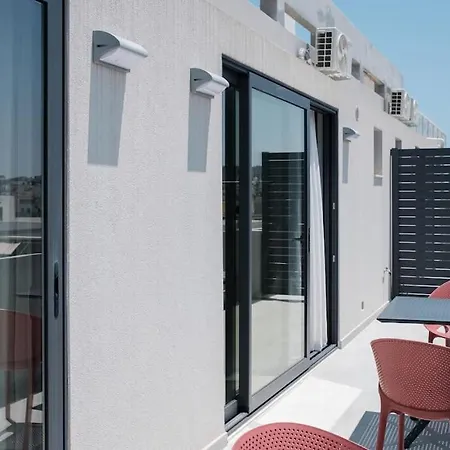 Sky-high Penthouse W. Stunning Views - 04 아파트