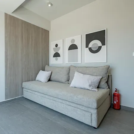 דירה Sky-high Penthouse W. Stunning Views - 04 חאניה