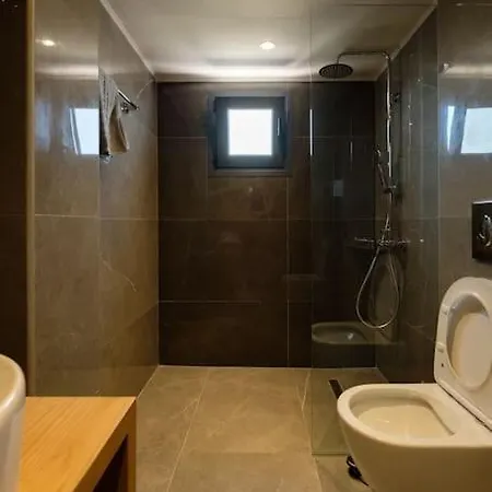 Sky-high Penthouse W. Stunning Views - 04 *