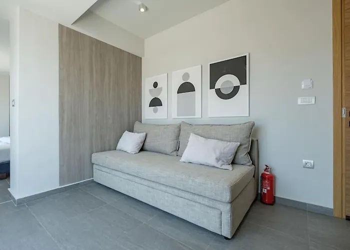 Sky-high Penthouse W. Stunning Views - 04 *